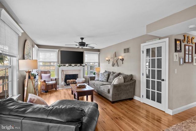 2532 KNOB HILL RD, York, PA 17403