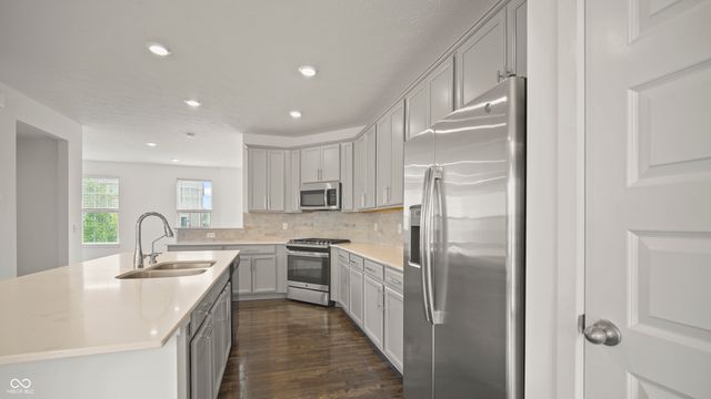 7257 Zanesville Road, Carmel, IN 46033
