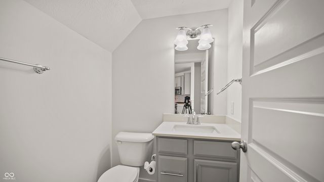 7257 Zanesville Road, Carmel, IN 46033