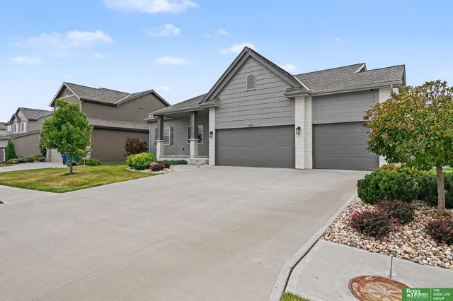6420 N 168th Avenue, Omaha, NE 68116