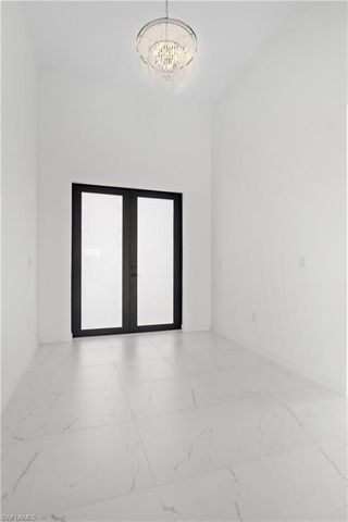 2810 NW 19th AVE, Cape Coral, FL 33993