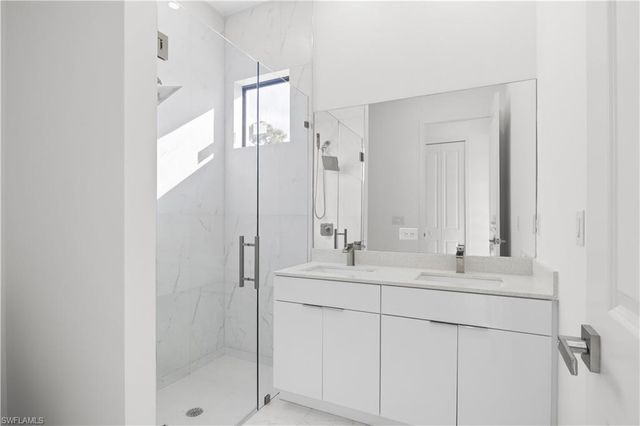 2810 NW 19th AVE, Cape Coral, FL 33993