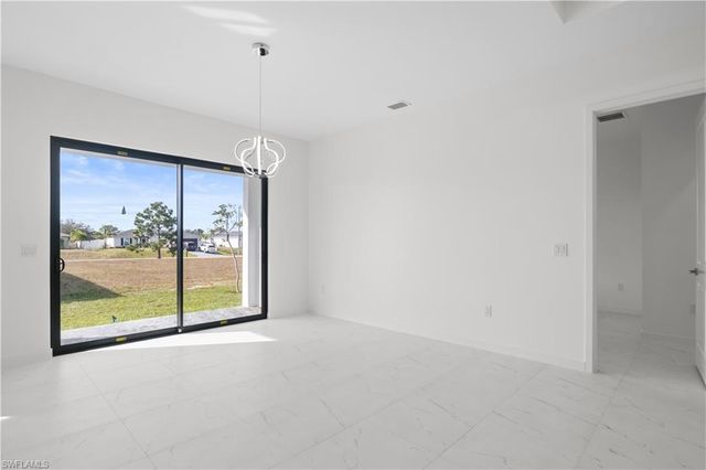 2810 NW 19th AVE, Cape Coral, FL 33993