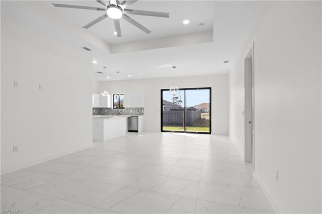 2810 NW 19th AVE, Cape Coral, FL 33993