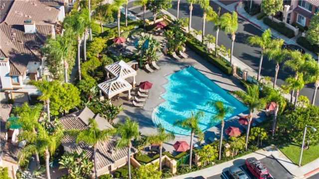 900 Solvay Aisle, Irvine, CA 92606