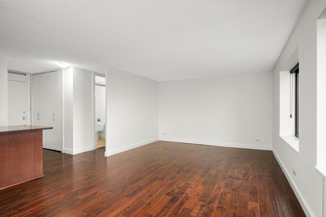 19 S 1st Street B1904, Minneapolis, MN 55401