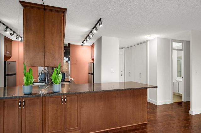 19 S 1st Street B1904, Minneapolis, MN 55401