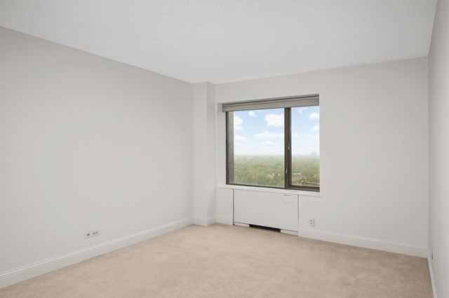 19 S 1st Street B1904, Minneapolis, MN 55401
