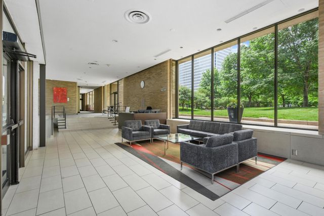 19 S 1st Street B1904, Minneapolis, MN 55401