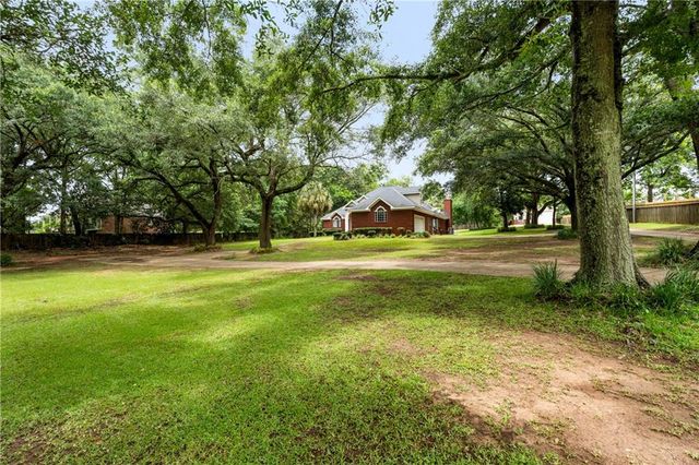 10440 Johnson Road S, Mobile, AL 36695