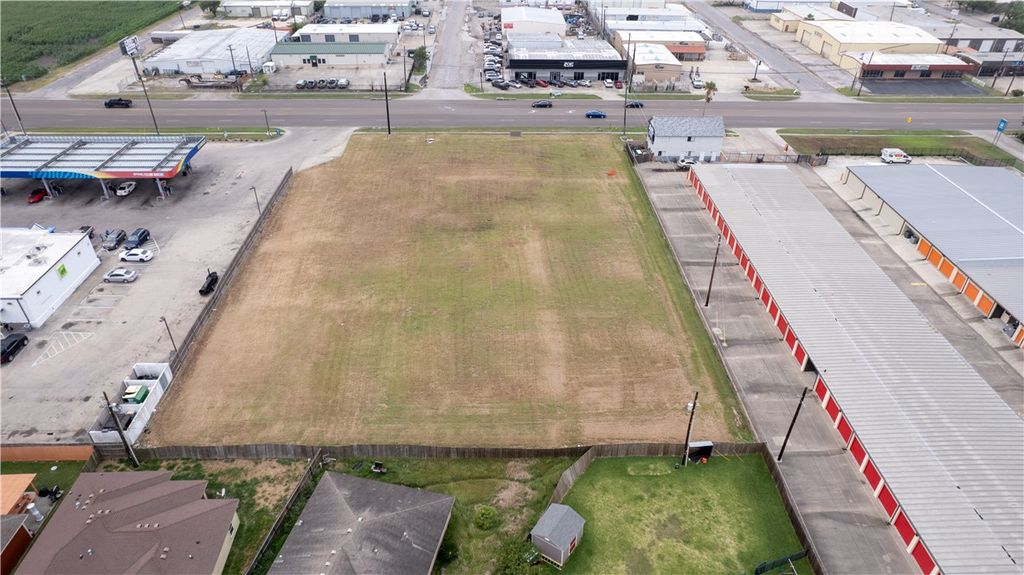 6802 Weber, Corpus Christi, TX 78413 — photo 2