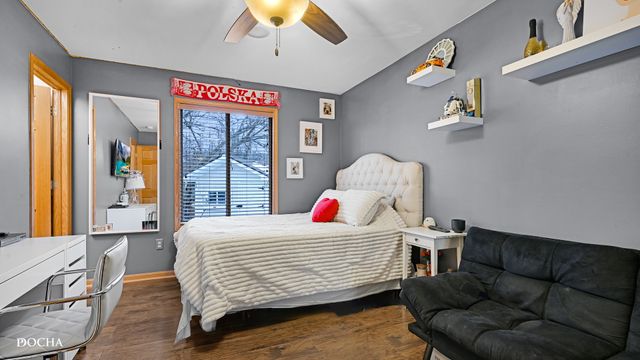 2050 Wheatfield Drive, Romeoville, IL 60446