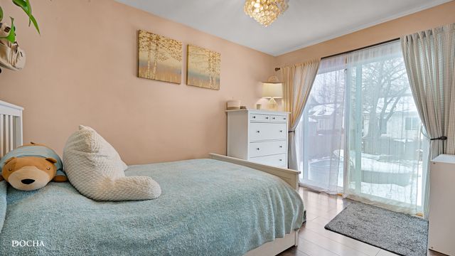 2050 Wheatfield Drive, Romeoville, IL 60446