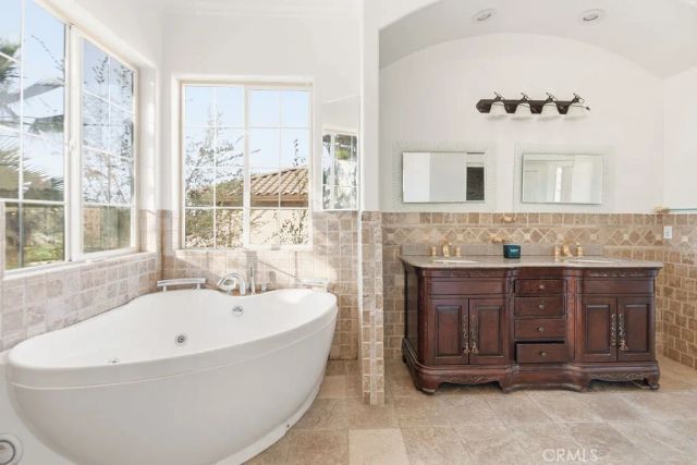 17788 Buckthorn Avenue, Hesperia, CA 92345