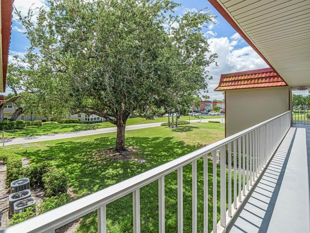 85 Crooked Tree Lane 207, Vero Beach, FL 32962