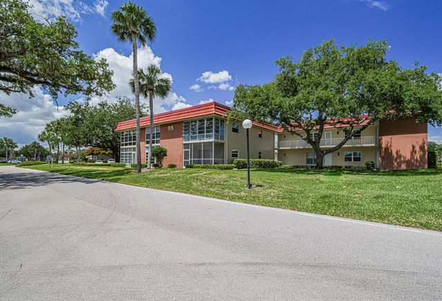 85 Crooked Tree Lane 207, Vero Beach, FL 32962