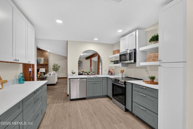 4063 JULINGTON CREEK Road, Jacksonville, FL 32223