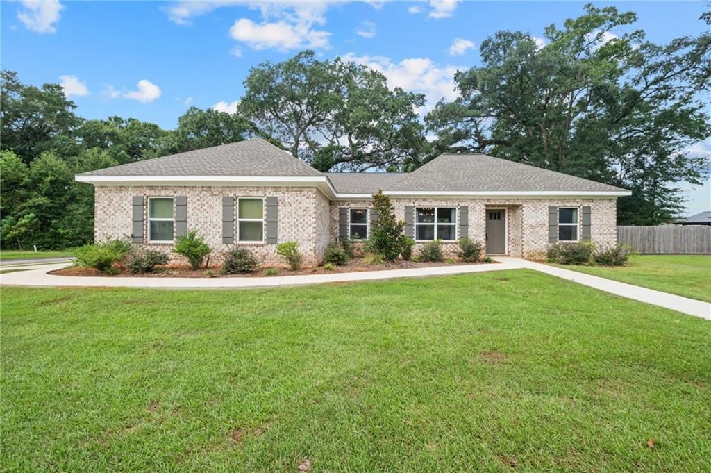 10030 Desiree Court N, Theodore, AL 36582 — exterior