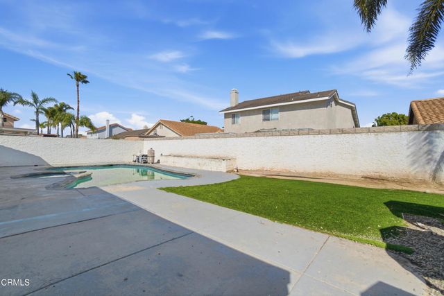 676 Snipe Walk, Oxnard, CA 93035