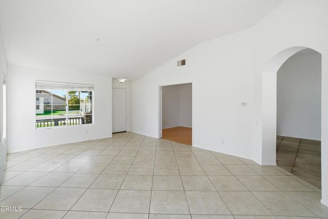 676 Snipe Walk, Oxnard, CA 93035