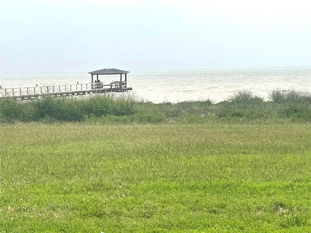 3229 Bay Ridge Drive, Palacios, TX 77465