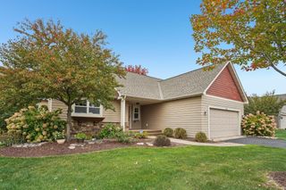 1050 Wyncrest Court, Woodbury, MN 55129