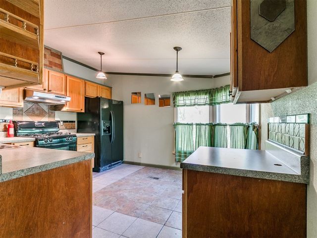 410 W Main, Tecumseh, OK 74873