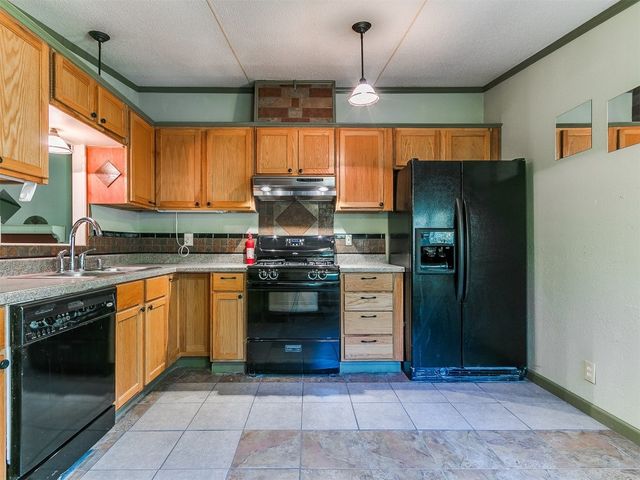 410 W Main, Tecumseh, OK 74873