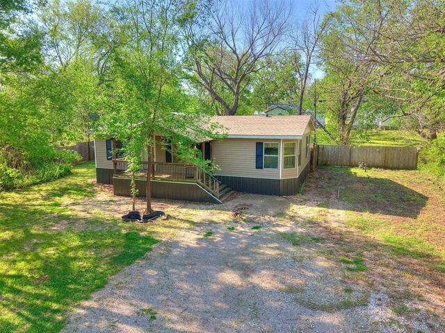 410 W Main, Tecumseh, OK 74873