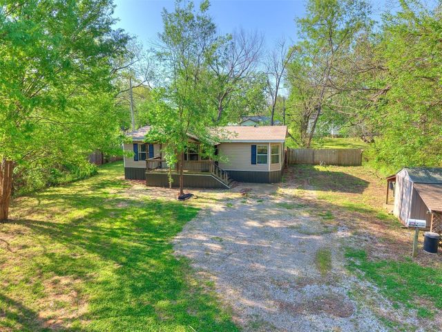410 W Main, Tecumseh, OK 74873