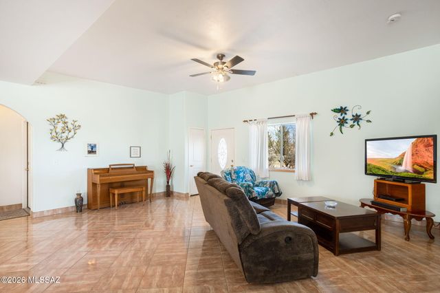 3135 W Green Park Drive, Benson, AZ 85602