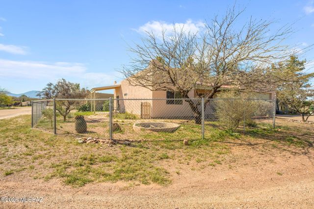 3135 W Green Park Drive, Benson, AZ 85602