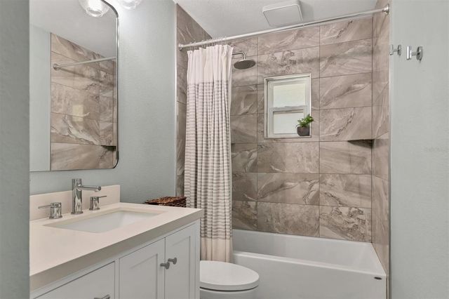 605 ALBRITTON AVENUE, Sarasota, FL 34232