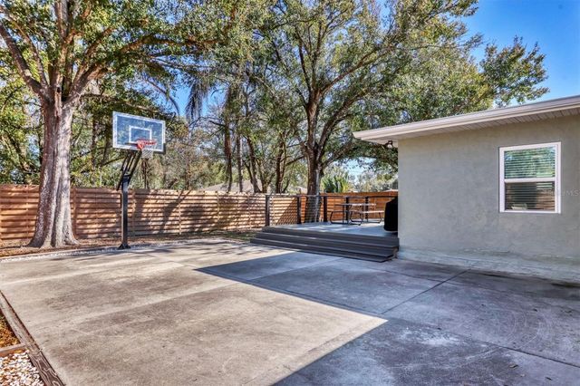 605 ALBRITTON AVENUE, Sarasota, FL 34232