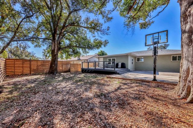 605 ALBRITTON AVENUE, Sarasota, FL 34232