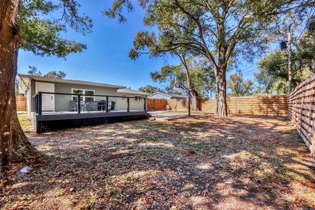 605 ALBRITTON AVENUE, Sarasota, FL 34232