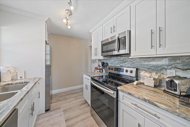 3710 IROQUOIS AVENUE, Sarasota, FL 34234