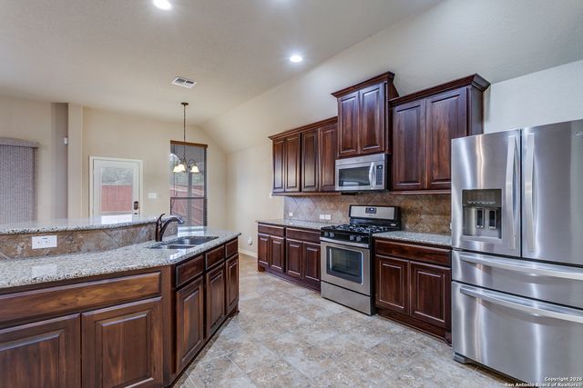 5038 Segovia Way, San Antonio, TX 78253