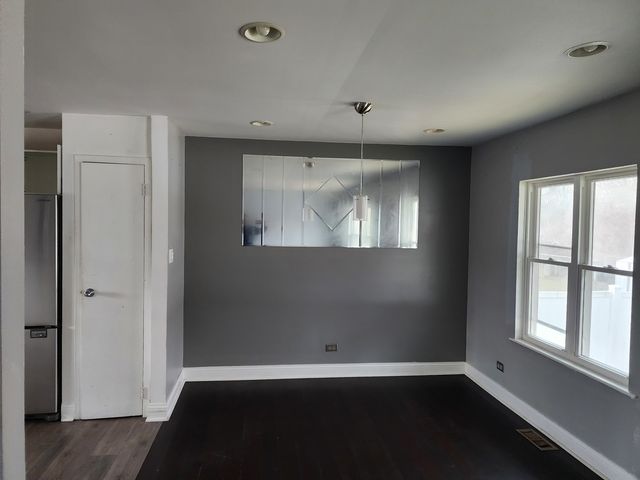 18108 Fountainbleau Drive, Hazel Crest, IL 60429