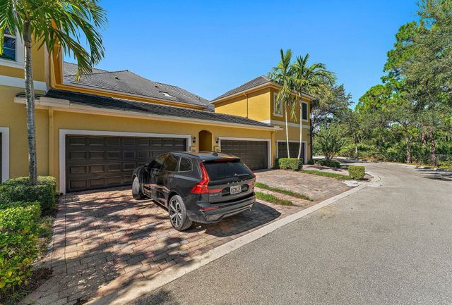 150 Lismore Lane, Jupiter, FL 33458