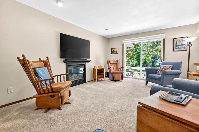 708 YORKSHIRE ROAD, Neenah, WI 54956