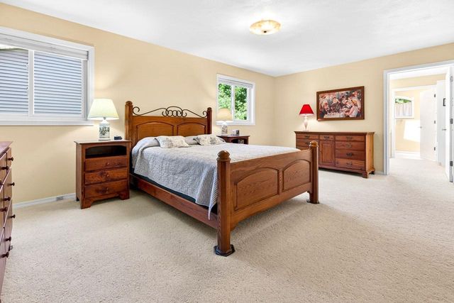 708 YORKSHIRE ROAD, Neenah, WI 54956