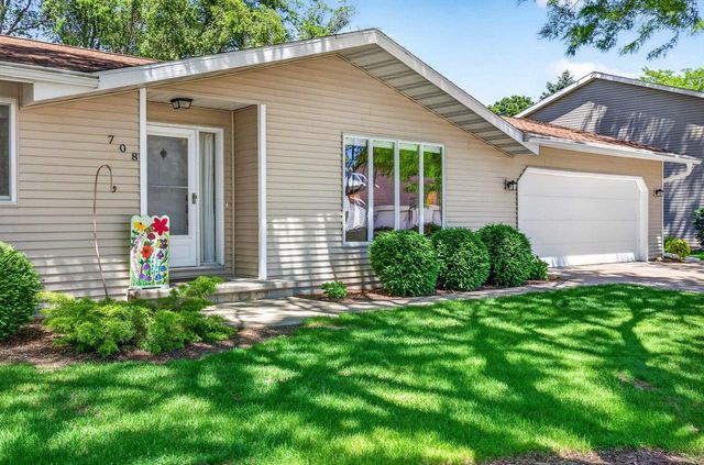 708 YORKSHIRE ROAD, Neenah, WI 54956