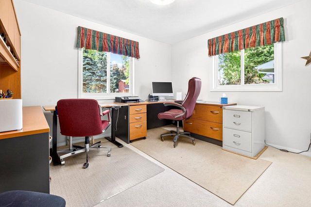 708 YORKSHIRE ROAD, Neenah, WI 54956
