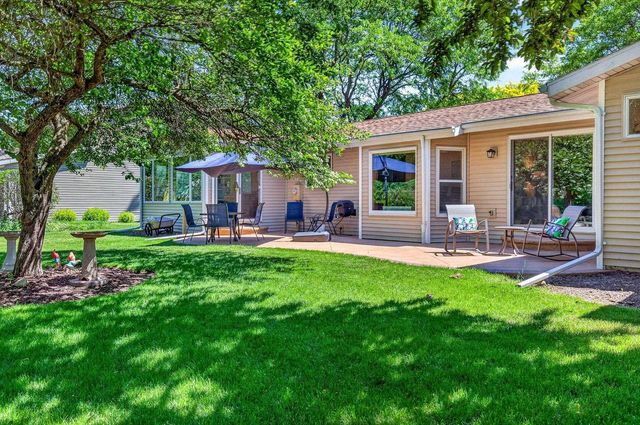 708 YORKSHIRE ROAD, Neenah, WI 54956
