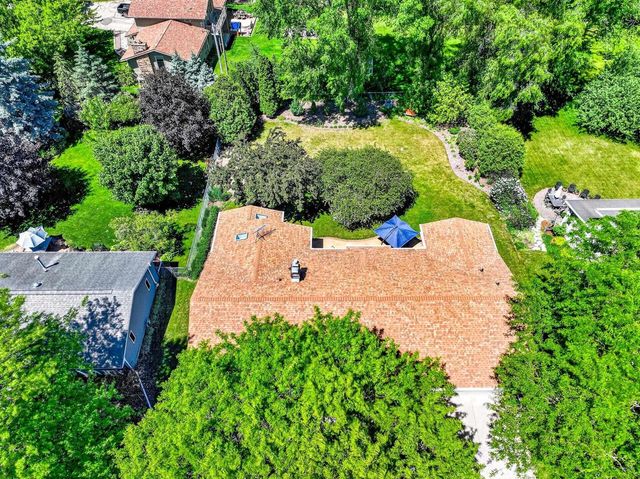 708 YORKSHIRE ROAD, Neenah, WI 54956