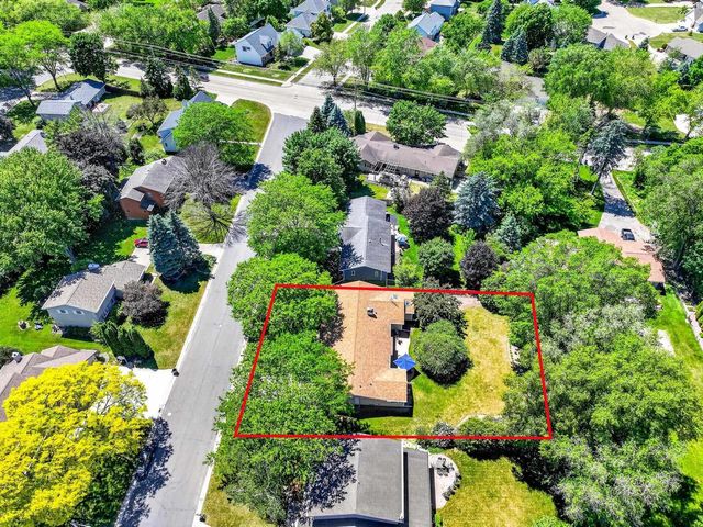 708 YORKSHIRE ROAD, Neenah, WI 54956