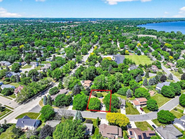 708 YORKSHIRE ROAD, Neenah, WI 54956