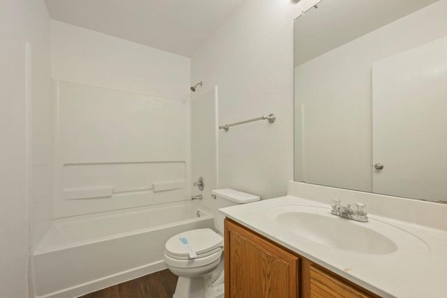 6733 Doyal DR, Austin, TX 78747