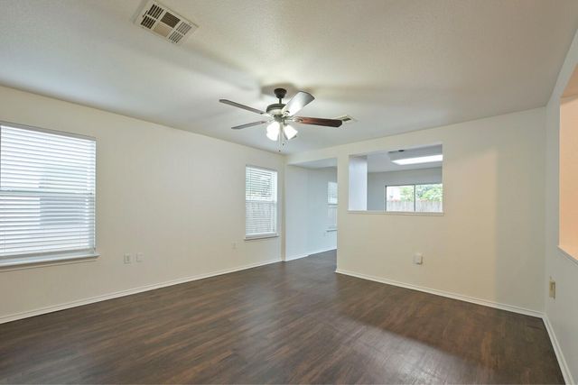 6733 Doyal DR, Austin, TX 78747